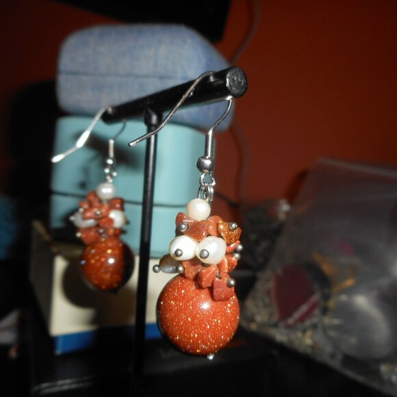 EARRINGS - 1 pair - dangle bead - fish hook ear wire - Picture 8 of 8